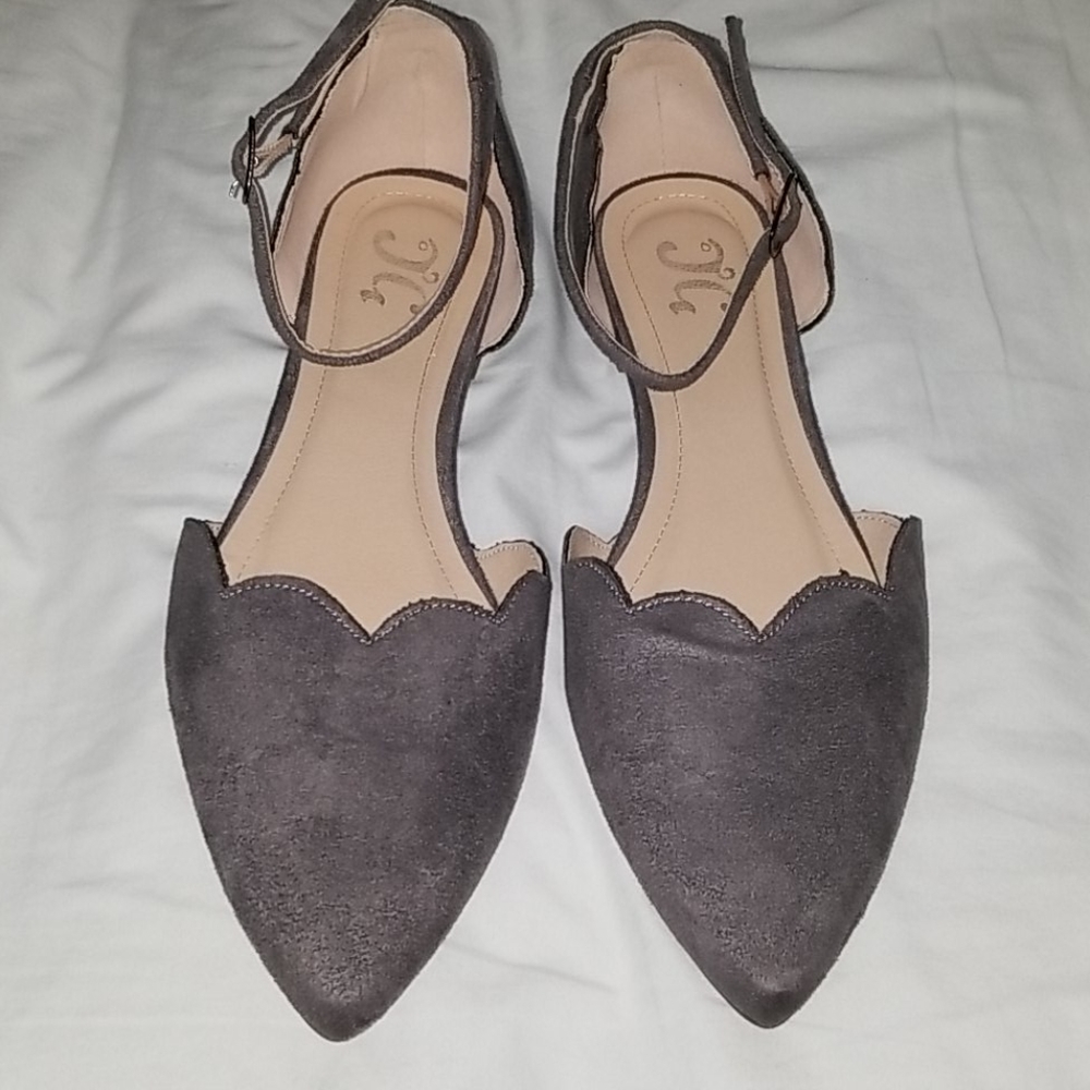 Journee Collection